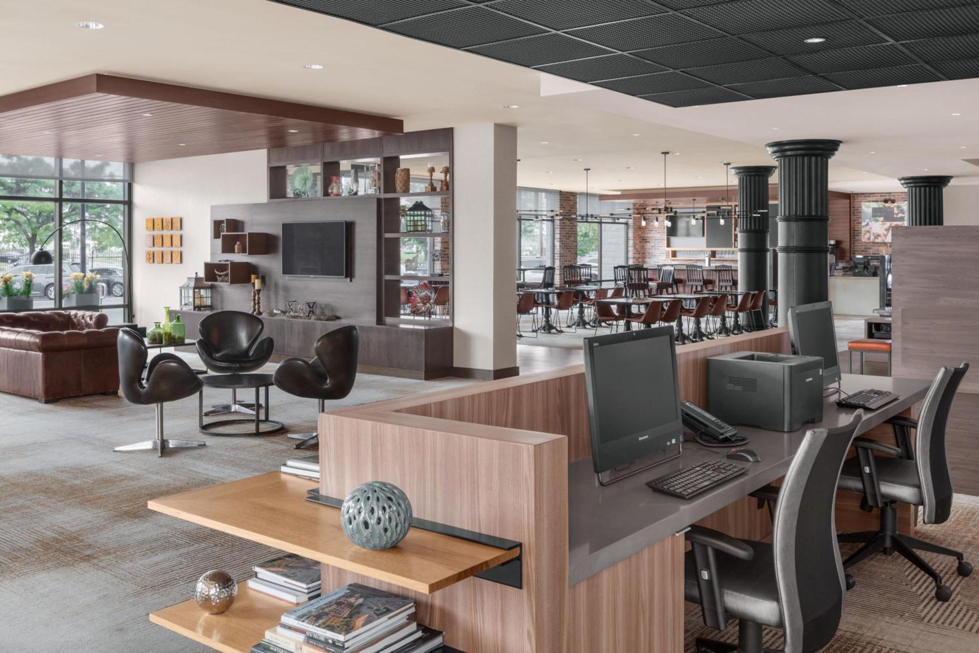 מלון Courtyard By Marriott Portland Downtown/Waterfront מראה חיצוני תמונה