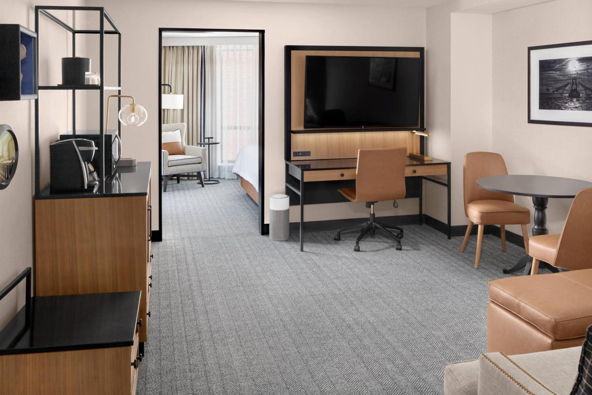 מלון Courtyard By Marriott Portland Downtown/Waterfront מראה חיצוני תמונה